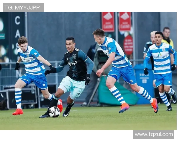 9月18日科治与哈维德夫激战正酣谁能在这场对决中胜出